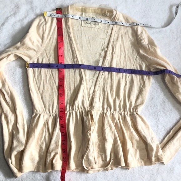 Angel of the North Tie String closure Women's Cardigan - Size Medium - Picture 8 of 9